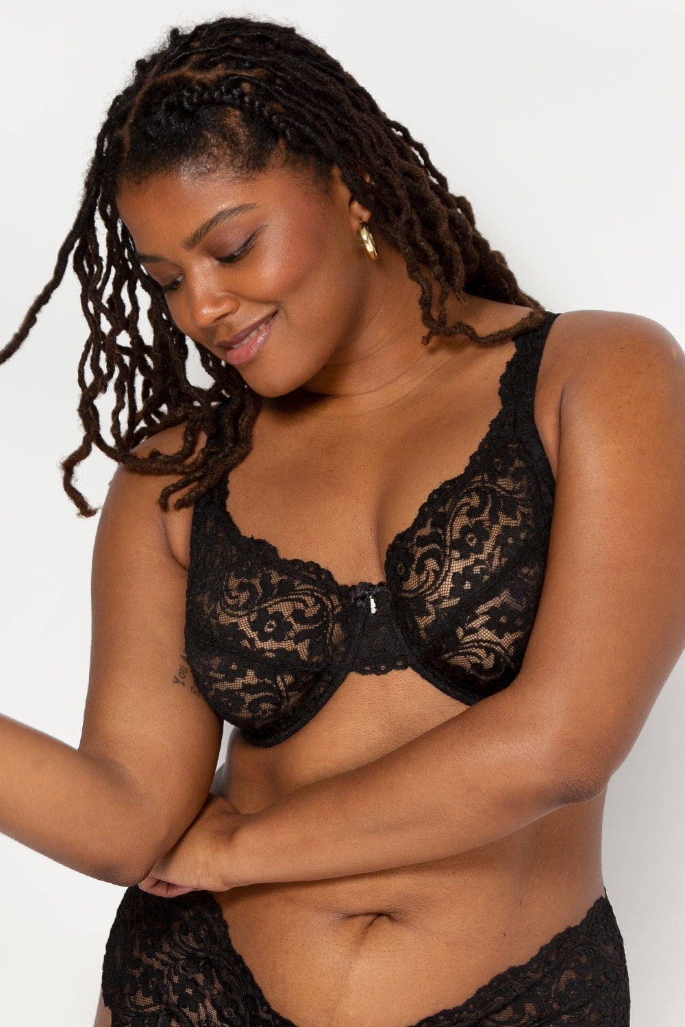 Plus Size Signature Lace Unlined Underwire Bra with Added Support