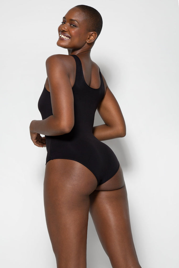 Naked Scoop Bodysuit | Black Hue BODYSUIT SAS 